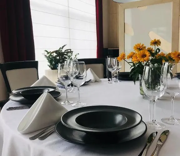 Restauracja 32 Μοτέλ 3*